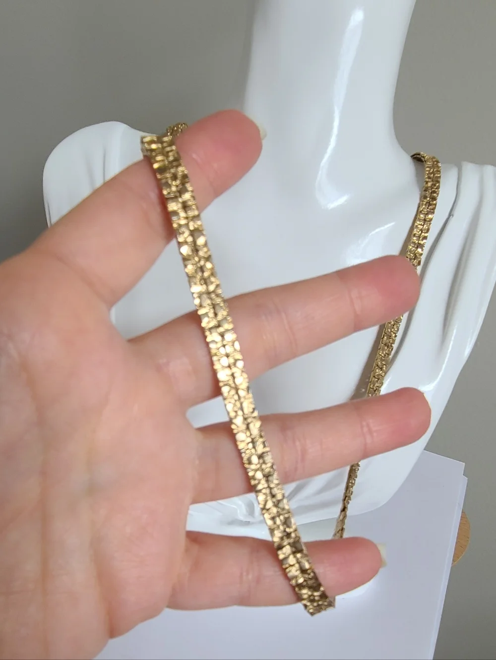 Vintage Retro Luxury Gold Plated Textured Flat 24 Inch Chain Necklace - Picture 10 of 14